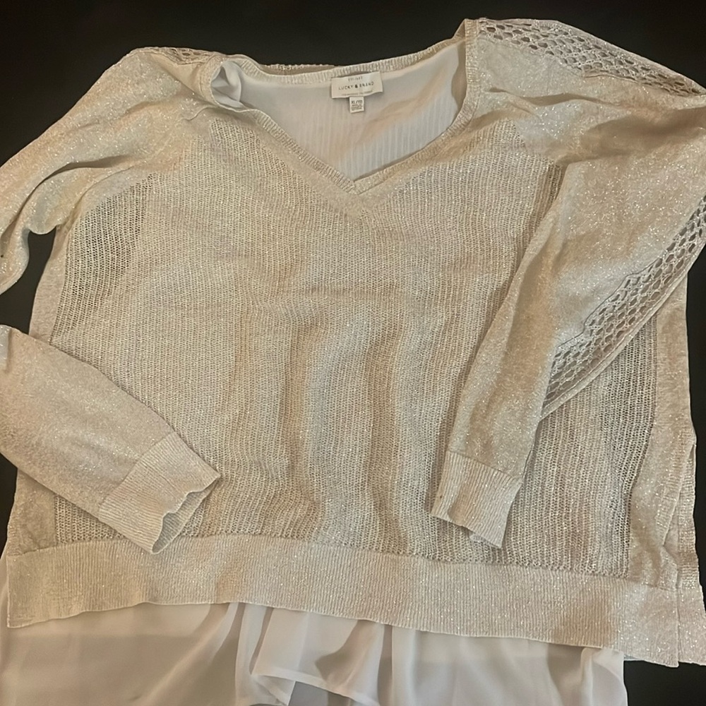Drop shoulder vneck ltwt glitter sweater crochet detail on arm, under layer tank